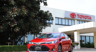 Toyota ưu đãi lên đến 40 triệu đồng khi mua Corolla Altis trong tháng 11