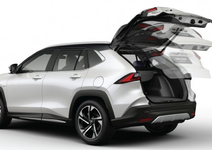 Cốp điện và mở cốp rảnh tay